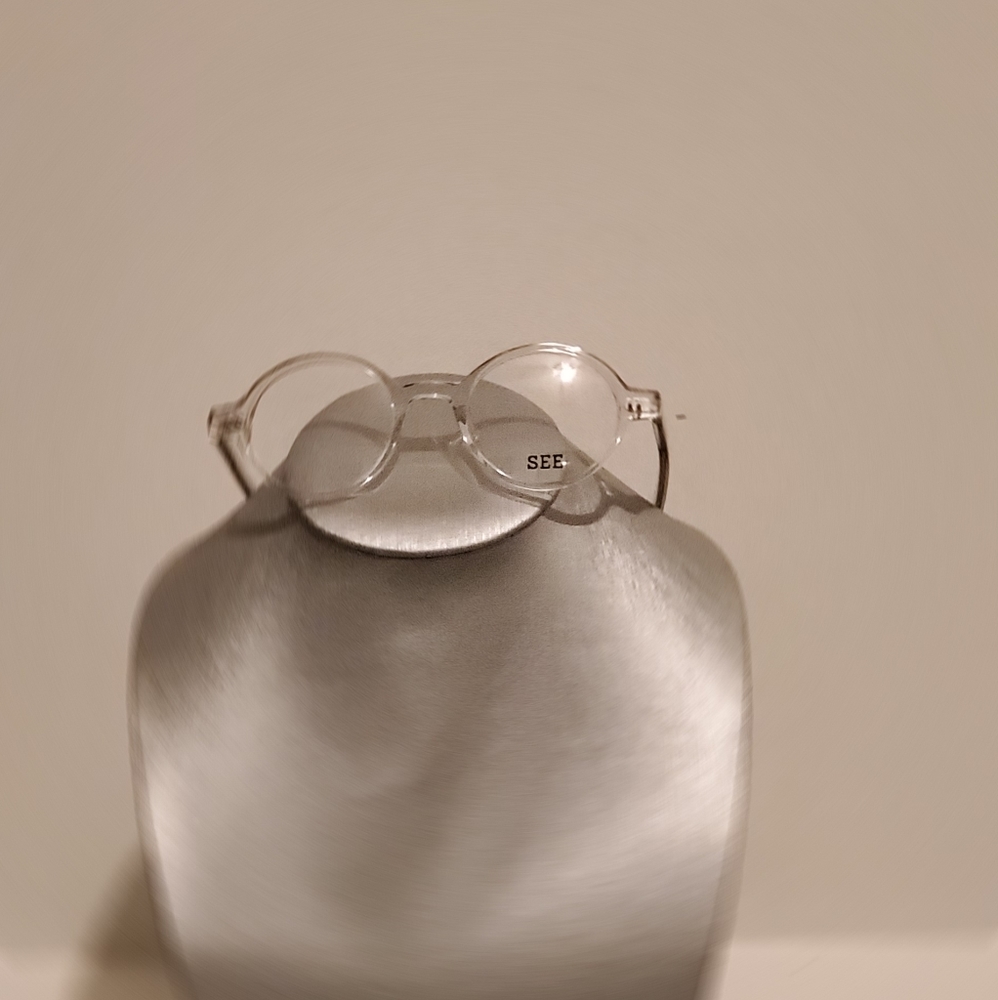 Clear round frames or light weight orange frame